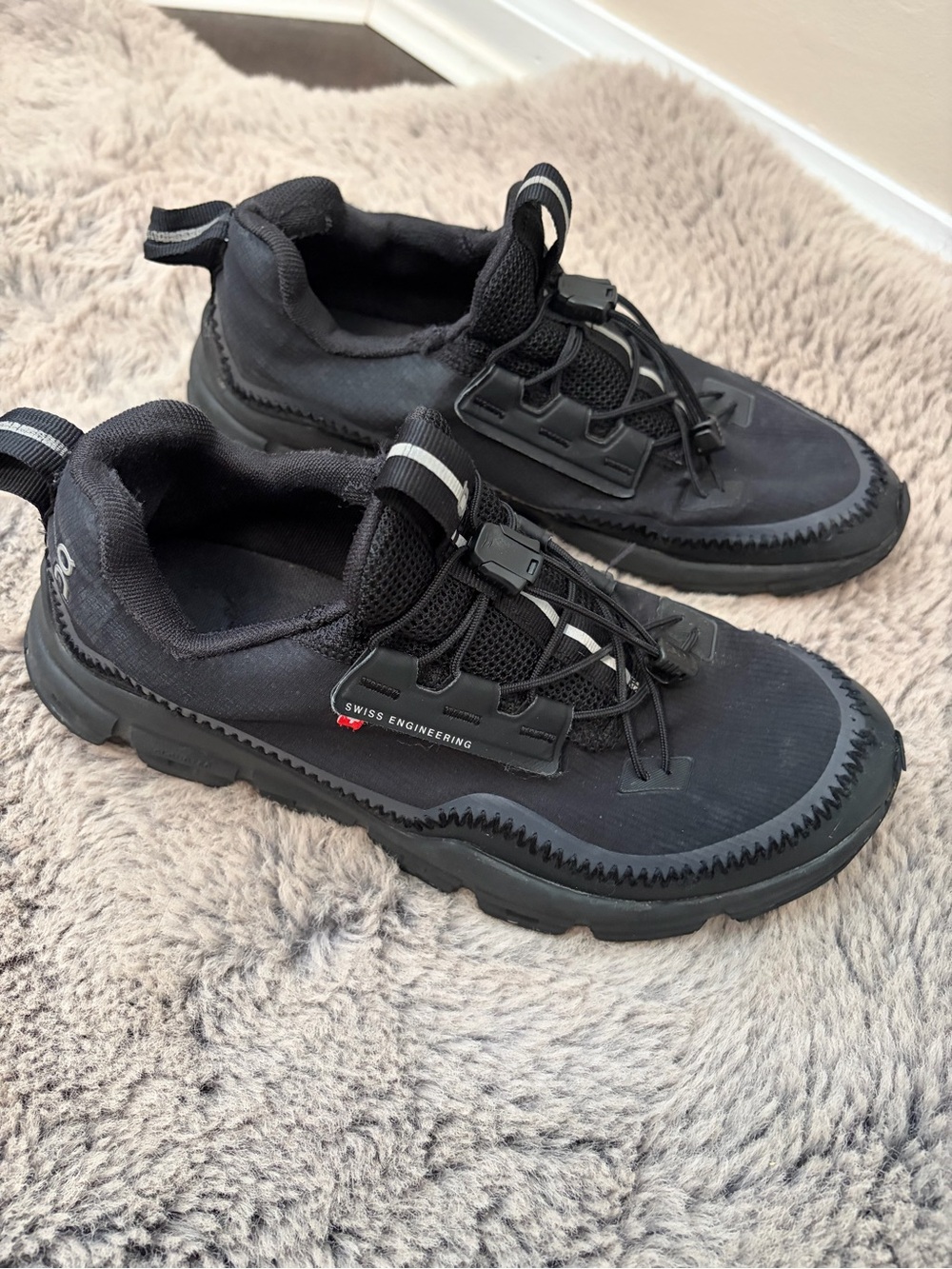 On Running Cloudaway Lace-Quick Water Repellent Sneakers - Picture 4 of 7